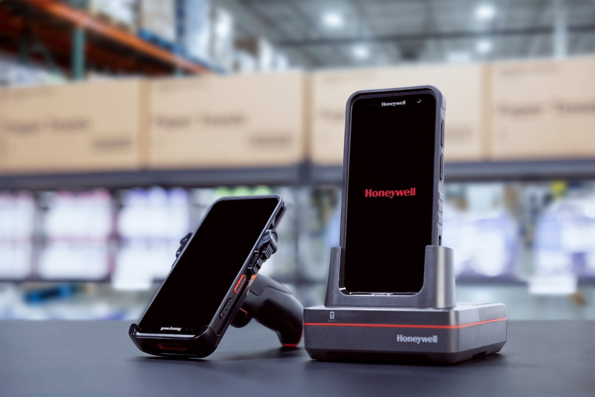 Stacja Homebase — ładowanie na stanowisku